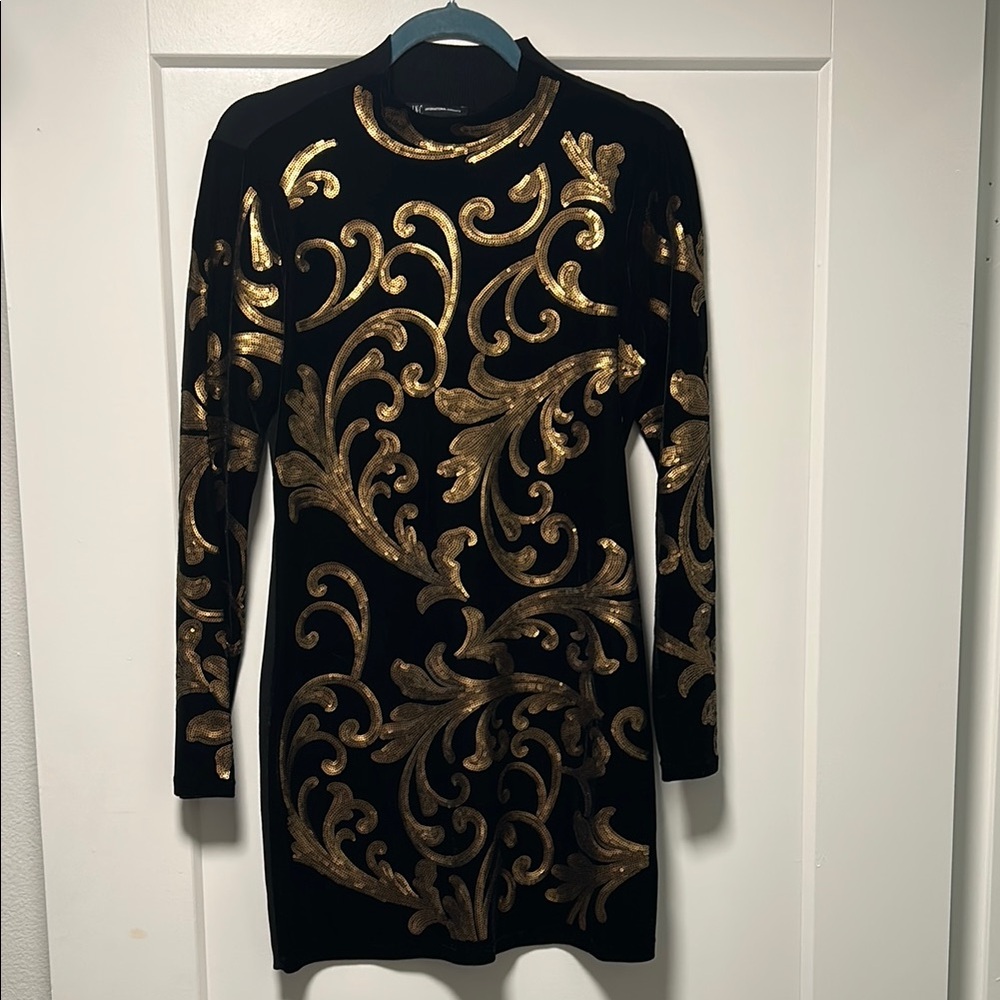 INC International Concepts Black and Gold Long Sleeve Dress